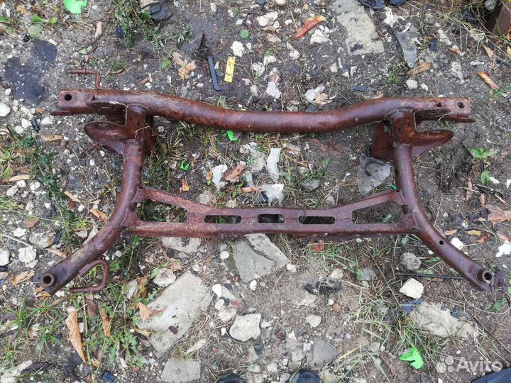 Балка задняя Шкода Йети