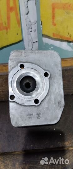 Левая головка цилиндра двигателя Ява 638