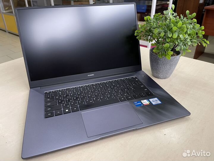Ультрабук Huawei/Как новый/В коробке/15 дюймов