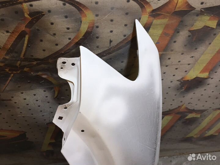 Крыло переднее левое Mitsubishi Pajero 4