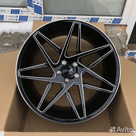 Диски Gianelle Parma R22 на Genesis GV80 GV70