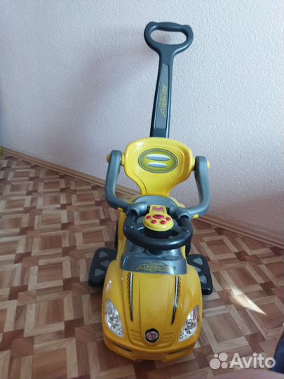 Детская машинка Каталка с ручкой