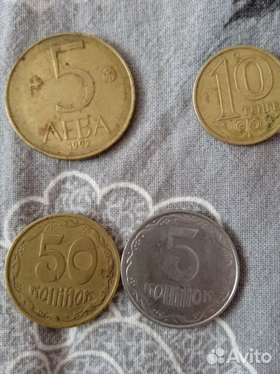 Монеты бумажные