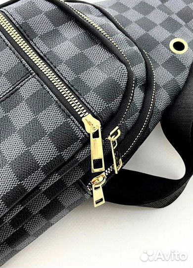 Сумка на пояс Louis Vuitton