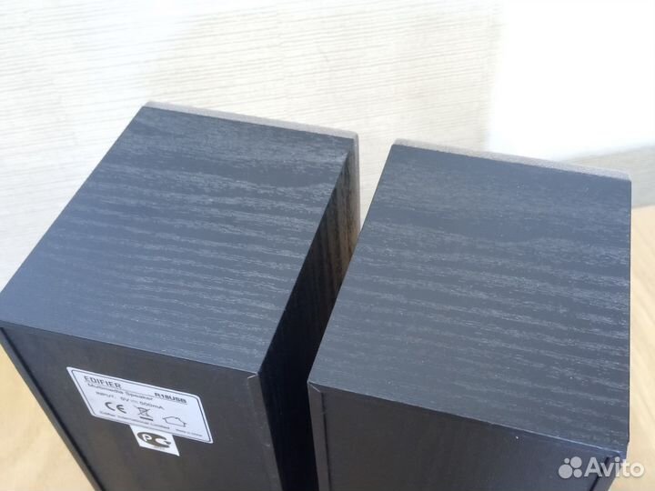 Колонки для компьютера Edifier R18USB