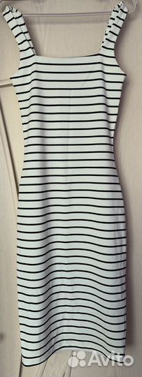 Платье в полоску