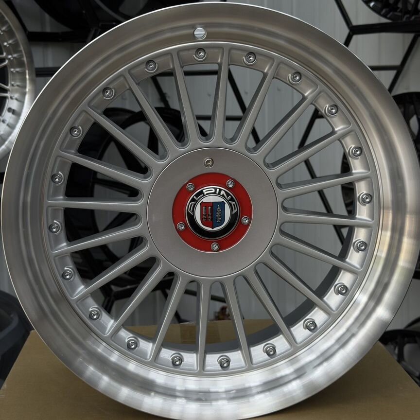 Литые диски Powcan 8×R17 5×120