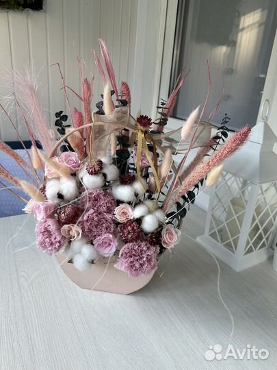 Композиция из стабилизированных цветов