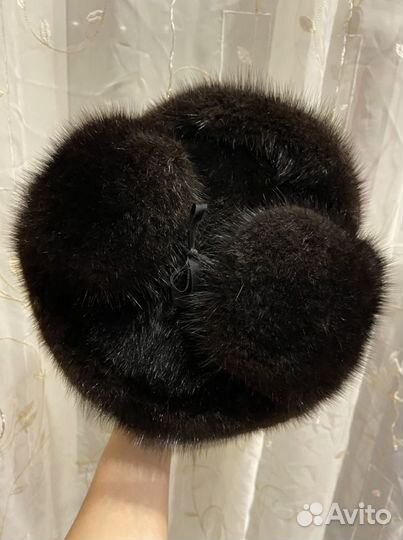 Женская шапка