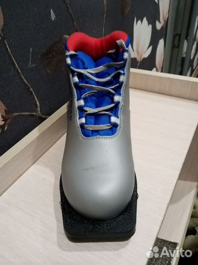 Продаются ботинки лыжные детские, 1 пара