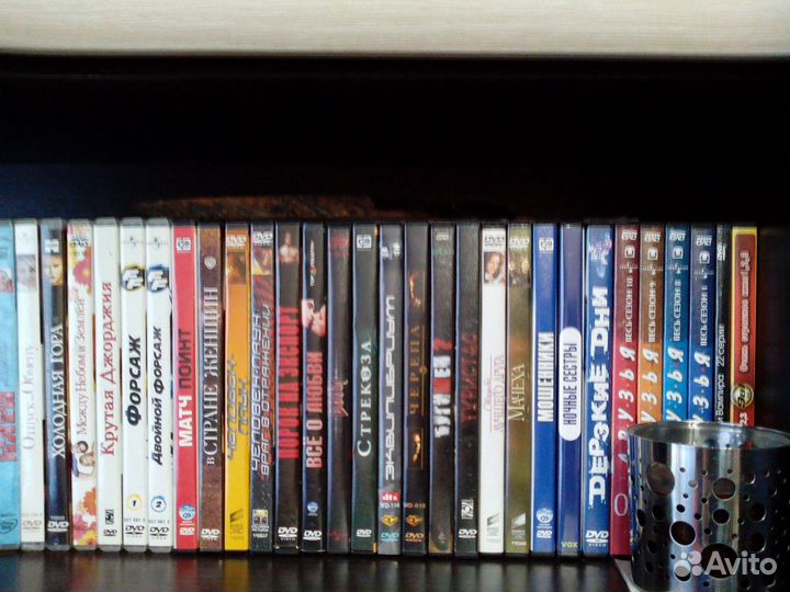 Лицензионные диски DVD с кино-фильмами 134 шт