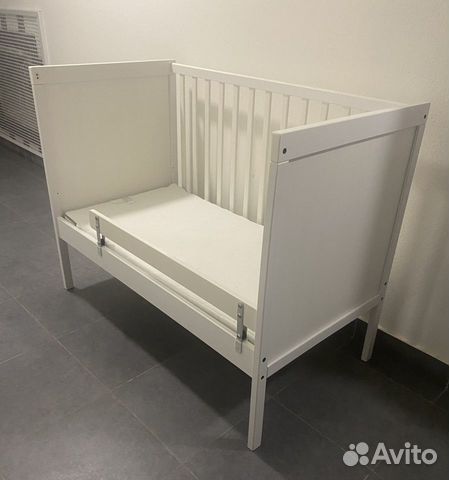 Кроватка детская IKEA с матрасом IKEA + бортики