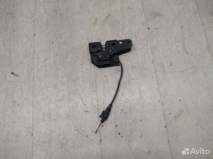 Замок капота Skoda Fabia 2007-2015