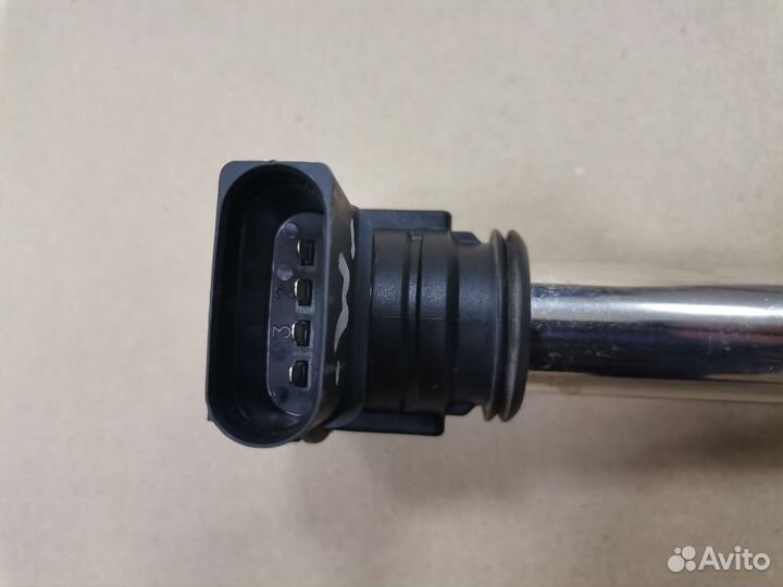 Катушка зажигания 07K905715F Audi Volkswagen Skoda