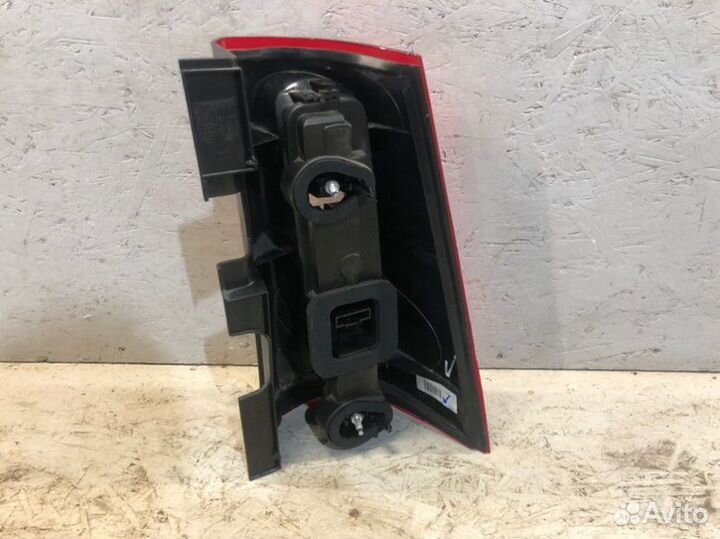 Фонарь левый LADA Largus