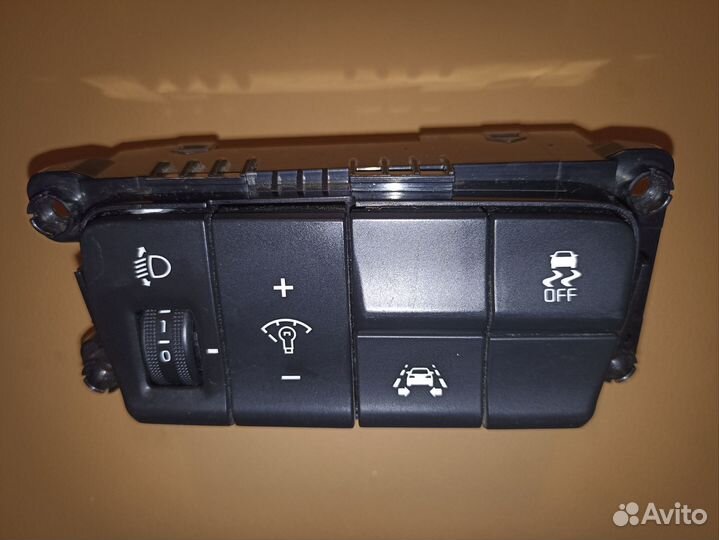 Блок кнопок lkas Kia Sportage 4