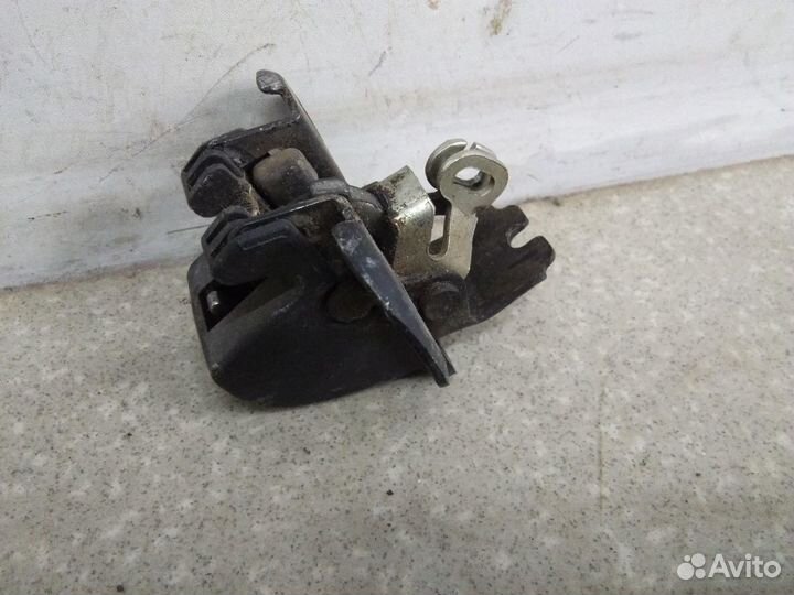 Замок багажника VAZ LADA Largus 2011