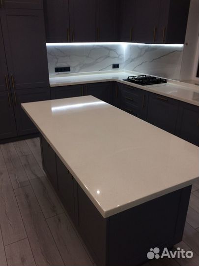 Столешницы подоконники из искусственного камня