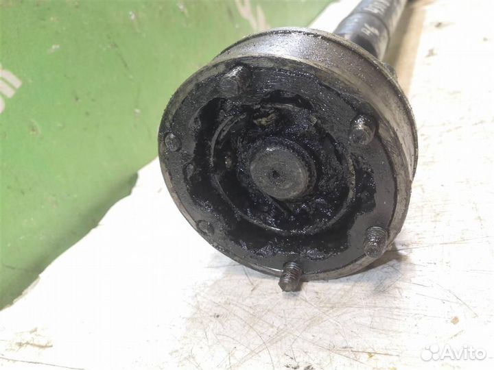 Полуось передняя правая Фольксваген Пассат Б6