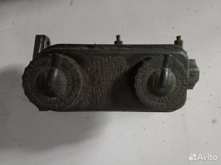 Рабочий тормозной цилиндр Chrysler Voyager ES 6G72