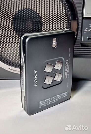 Кассетный плеер Sony Walkman wm ex 633