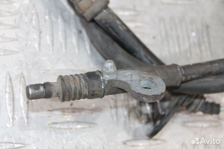 Трос ручника левый Nissan Teana 31 J31 4WD