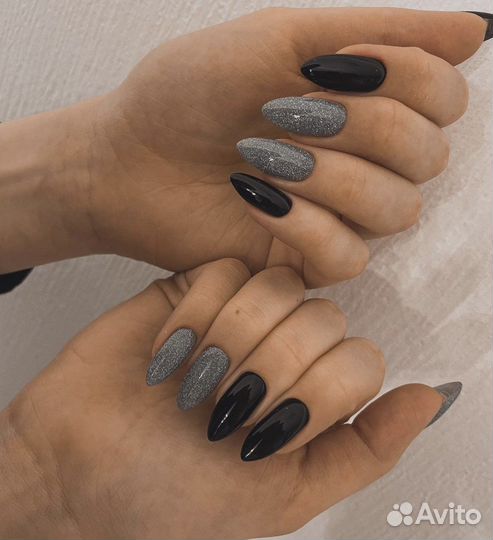 Модель на маникюр