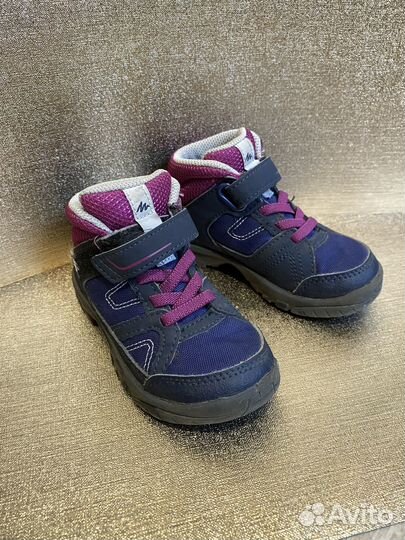 Ботинки кроссовки детские размер 23