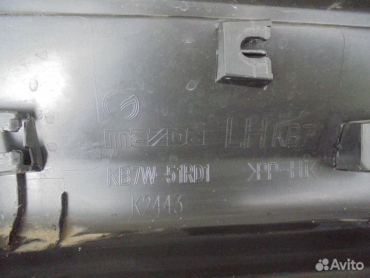 Накладка задней левой двери Mazda CX5 2 2017-нв