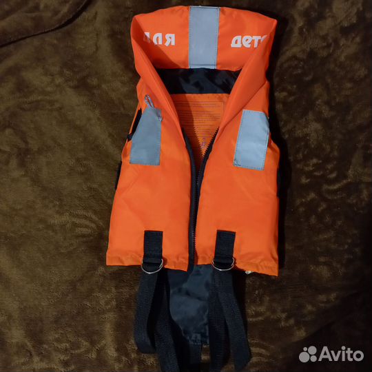 Спасательный жилет для детей