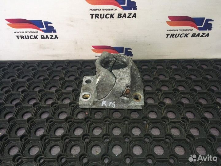 21213202 Кронштейн крыла заднего