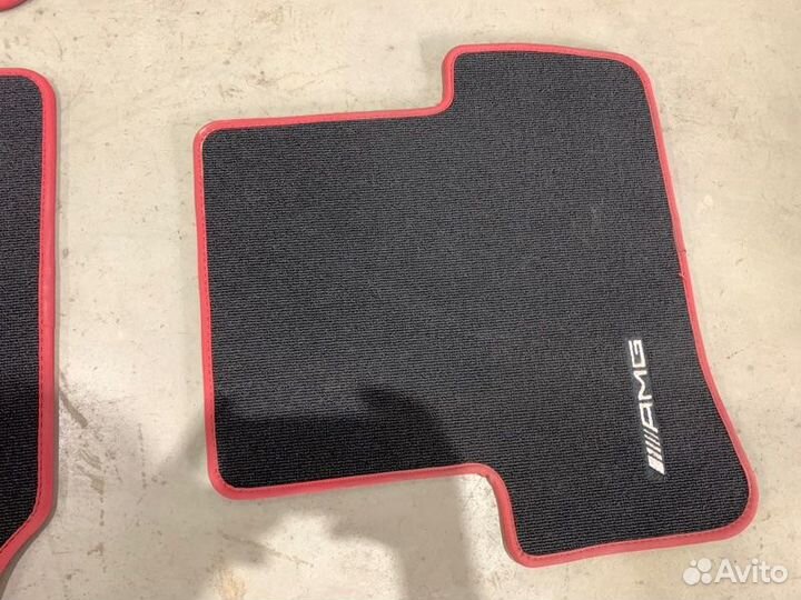 Коврики комплект Mercedes-Benz C-Class W204 271820