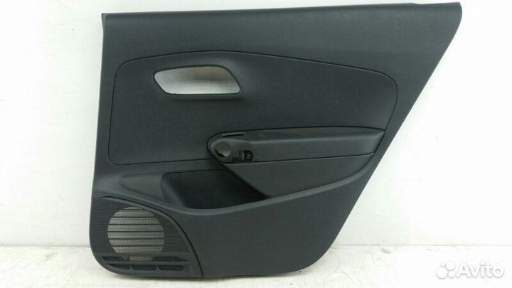 Обшивка двери задняя правая Volkswagen Polo 612