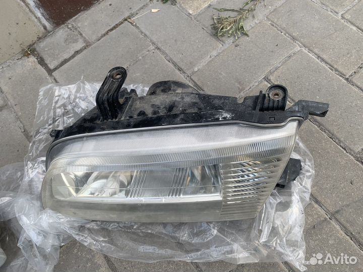 Фары на nissan sunny