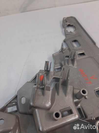 Накладка на центральную консоль (торпеды) левая