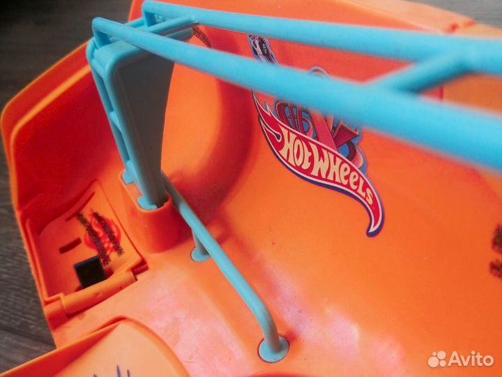 Hot wheels скейт парк