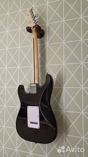 Новая, электрогитара squier для новичка