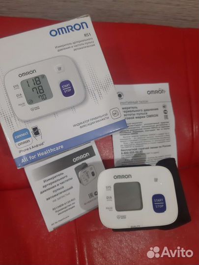 Тонометр на запястье omron RS1