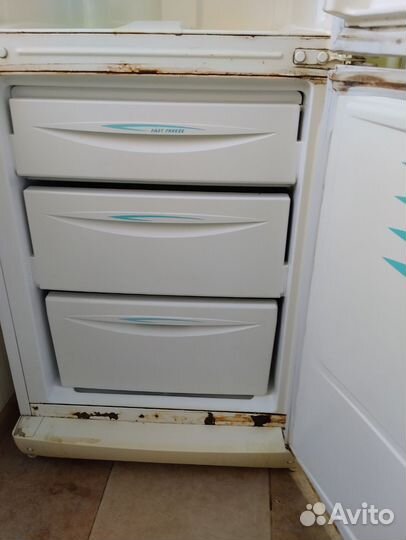 Холодильник stinol 60*185*63