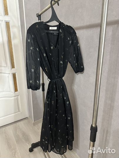 Платье женское 42 44