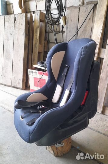 Детское автокресло. с 9 до 25 кг