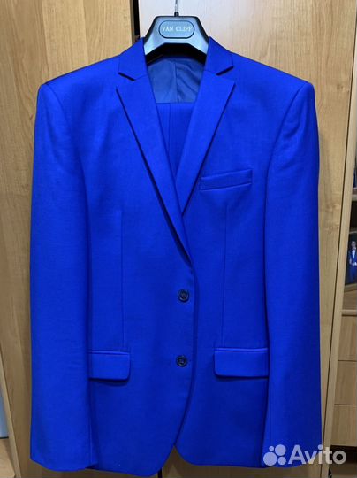 Продам мужской костюм