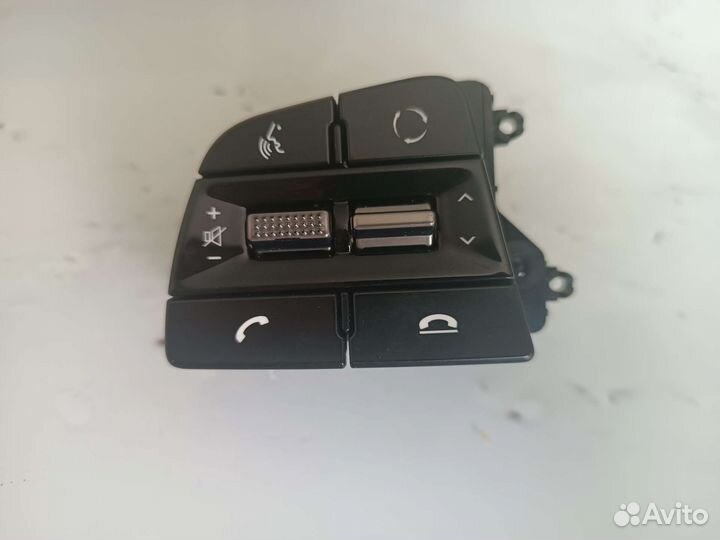 Кнопка многофункциональная левая Kia Sorento Prime