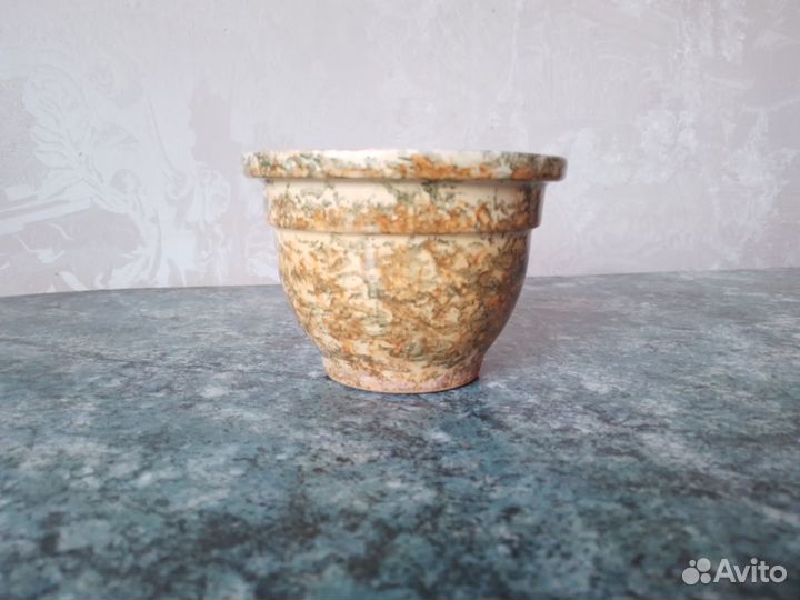 Горшок для цветов маленький
