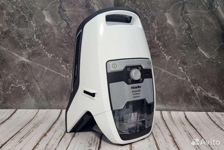 Пылесос Miele cx1 Новый Германия
