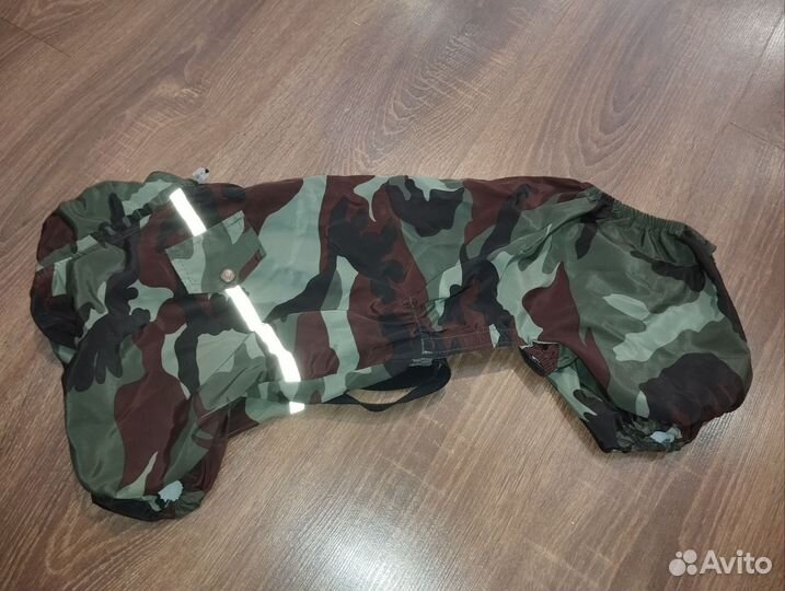 Ошейники, поводки, костюм для собак