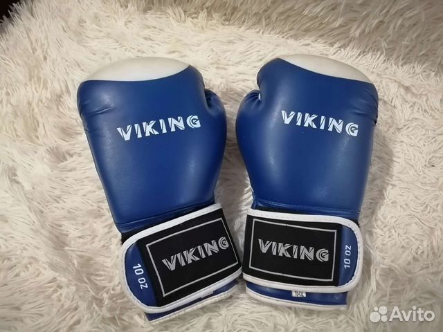 Боксерские перчатки 10 oz + Защита для ног
