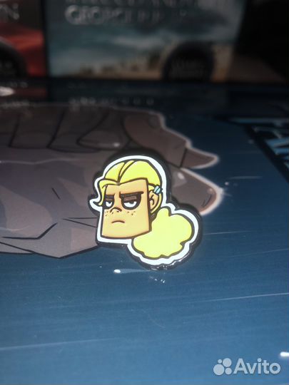 Пин значок Metal Family 