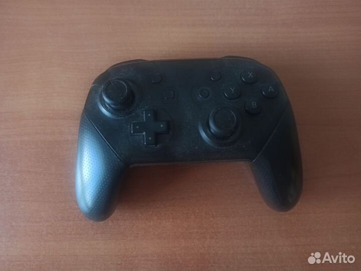 Nintendo Switch + Pro controller + Fifa 19 + Чехол