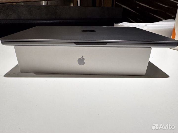MacBook Air 13 2022 M2/8 GB/256 SSD